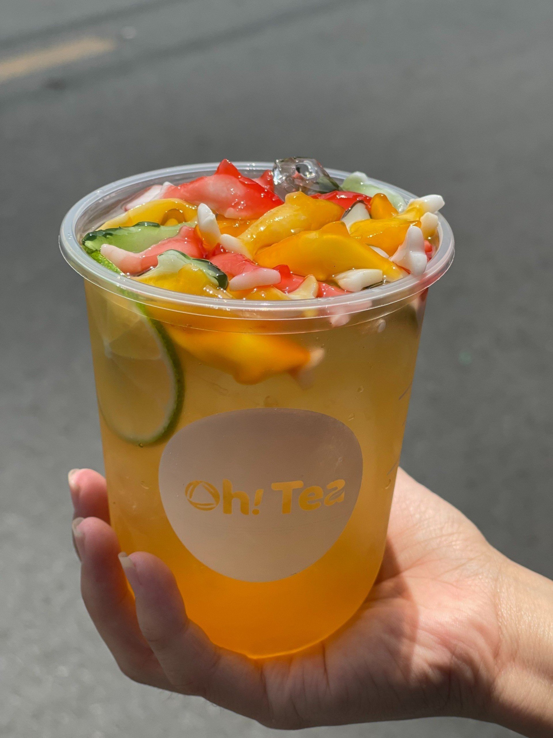 Trà chanh con cá hạt chia